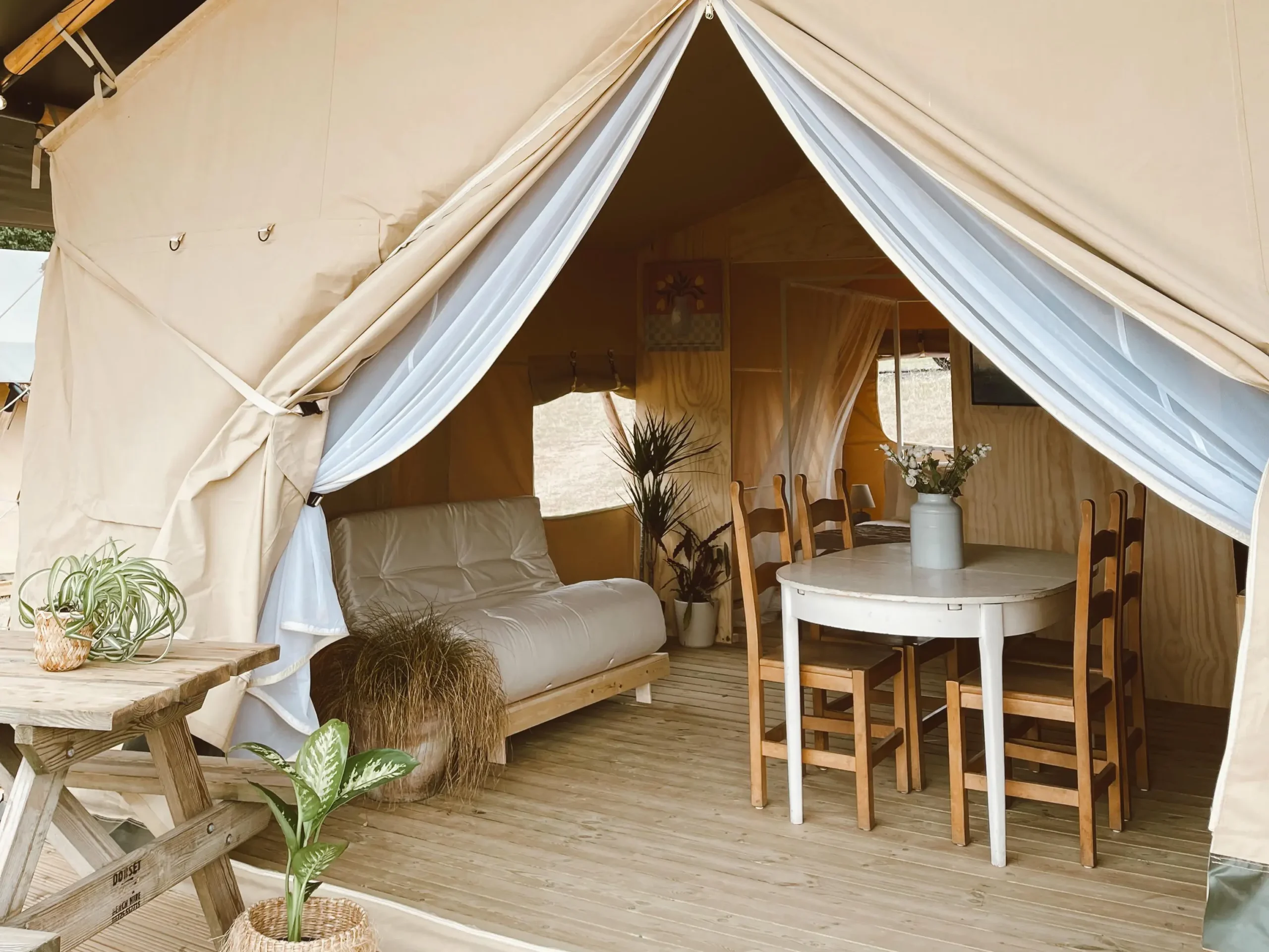 Safari tent
